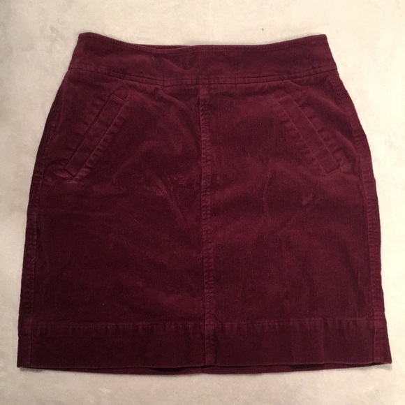 LOFT Dresses & Skirts - LOFT Burgundy Corduroy Skirt Size 0P